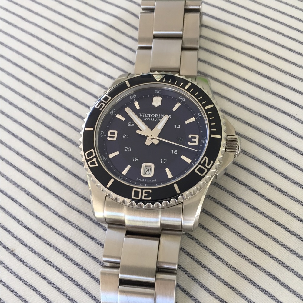 Men's Victorinox 241602 Maverick Watch Blue dial